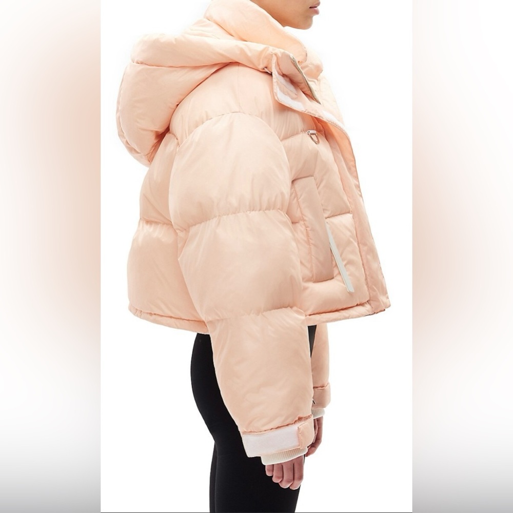 Shoreditch Ski Club Willow Short Puffer Jacket in Peach Size L NWOT - Picture 2 of 9